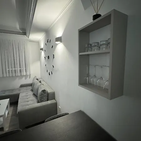 Apartman Blanco شقة *